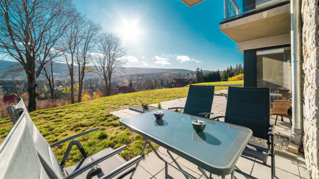 Apartamenty Everysky - Izerska 8 シクラルスカ・ポレンバ エクステリア 写真