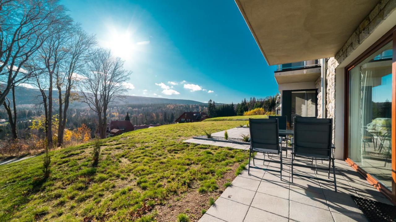 Apartamenty Everysky - Izerska 8 シクラルスカ・ポレンバ エクステリア 写真