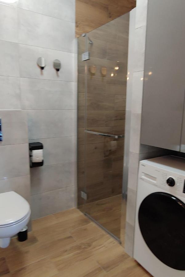 Apartamenty Everysky - Izerska 8 シクラルスカ・ポレンバ エクステリア 写真