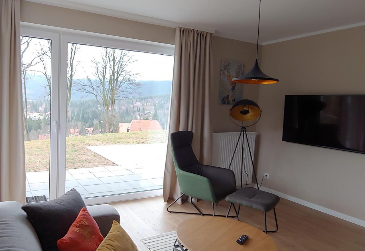 Apartamenty Everysky - Izerska 8 シクラルスカ・ポレンバ エクステリア 写真