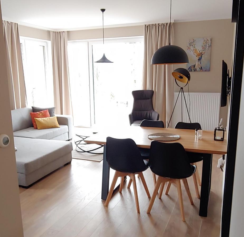 Apartamenty Everysky - Izerska 8 シクラルスカ・ポレンバ エクステリア 写真