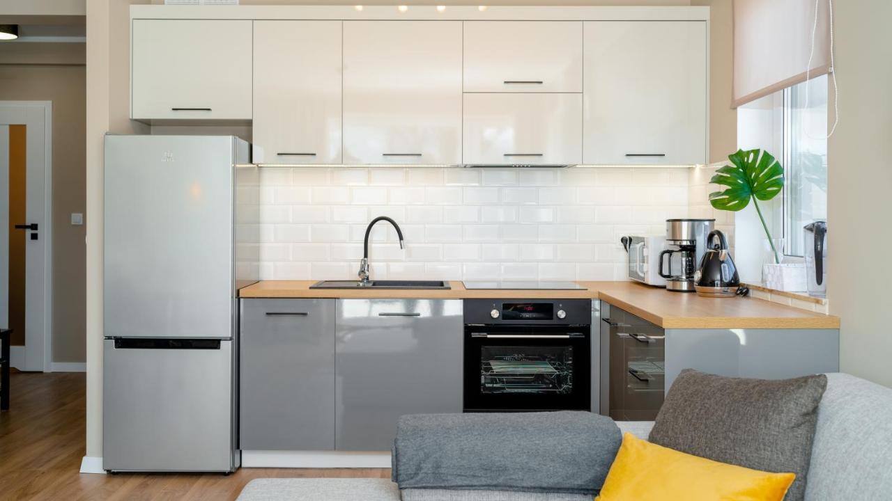 Apartamenty Everysky - Izerska 8 シクラルスカ・ポレンバ エクステリア 写真